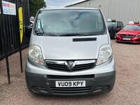 VAUXHALL VIVARO