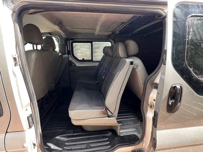 VAUXHALL VIVARO