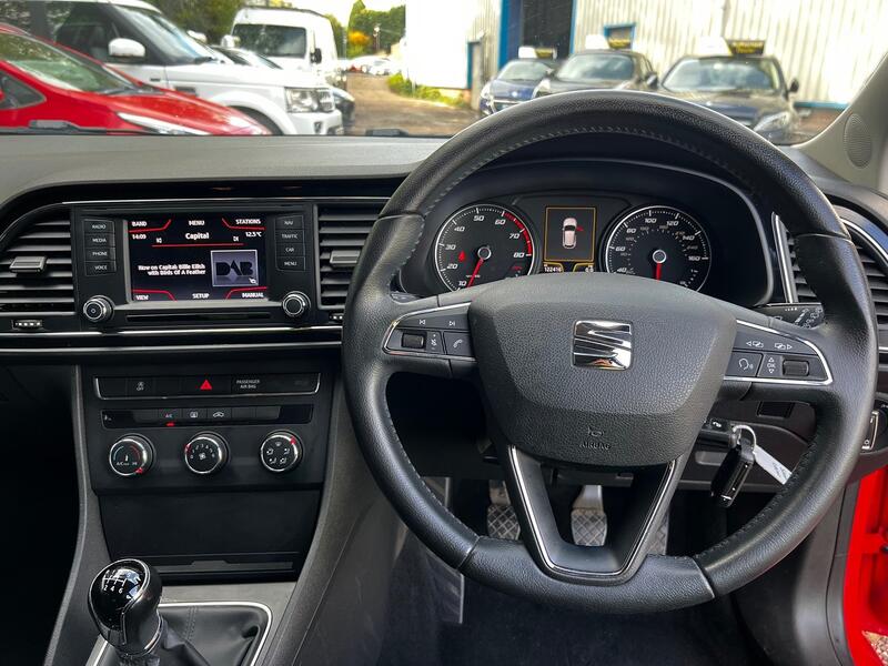 SEAT LEON