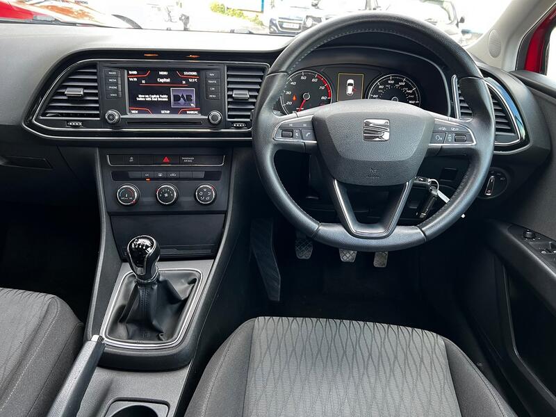 SEAT LEON