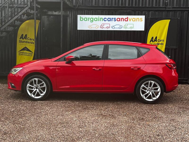 SEAT LEON