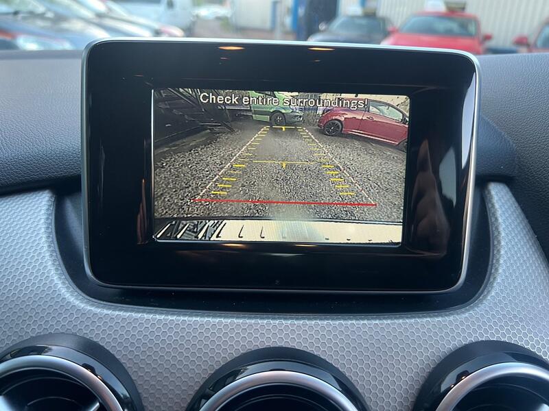 MERCEDES-BENZ B CLASS