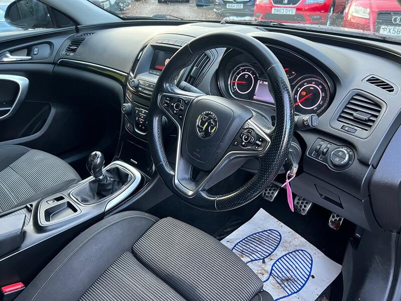VAUXHALL INSIGNIA