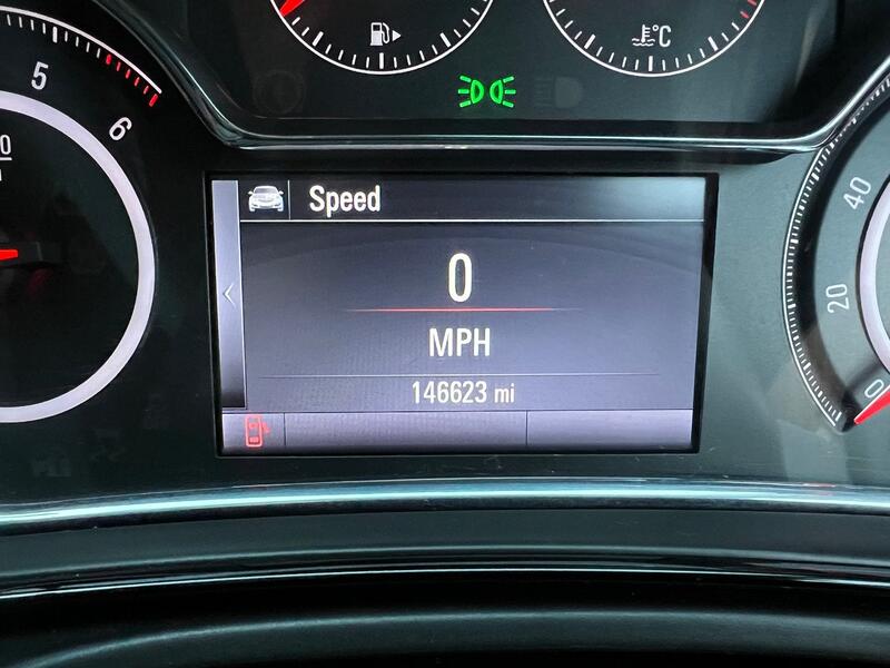 VAUXHALL INSIGNIA