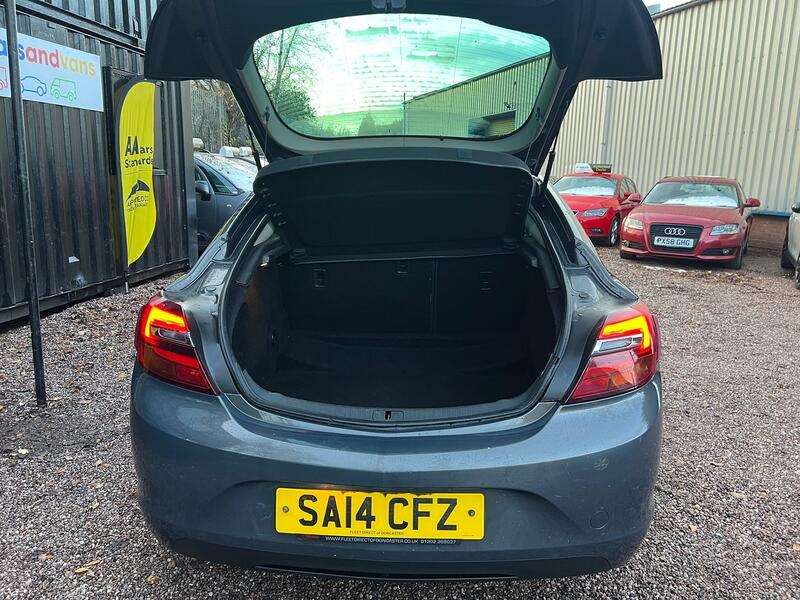 VAUXHALL INSIGNIA