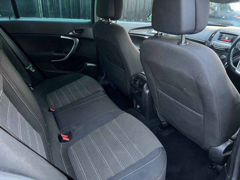 VAUXHALL INSIGNIA