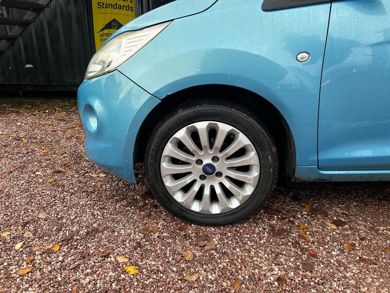 FORD KA