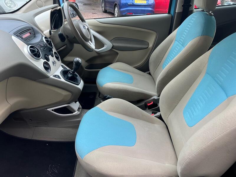 FORD KA
