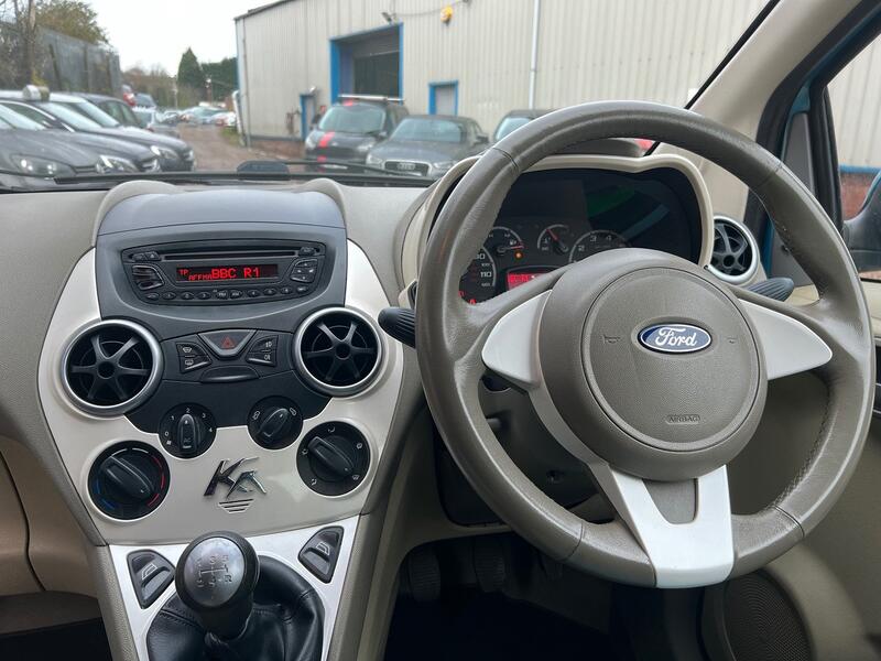 FORD KA