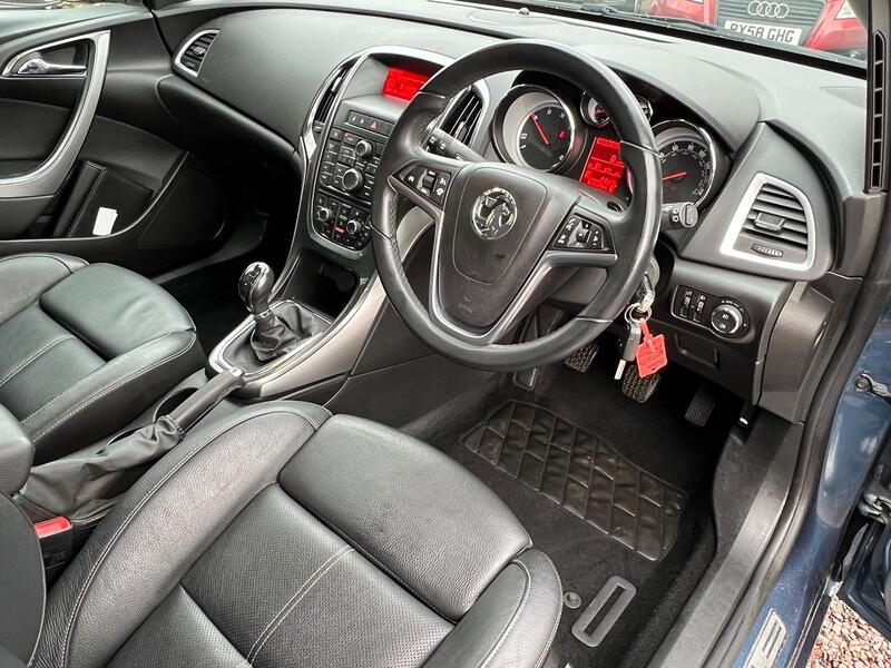 VAUXHALL ASTRA