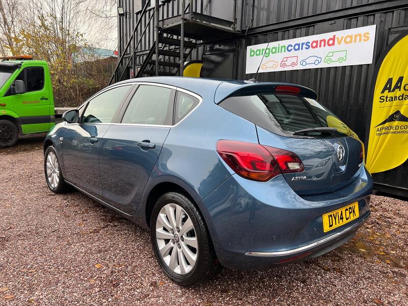 VAUXHALL ASTRA