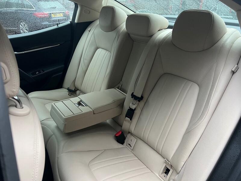 MASERATI GHIBLI