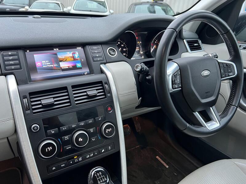 LAND ROVER DISCOVERY SPORT