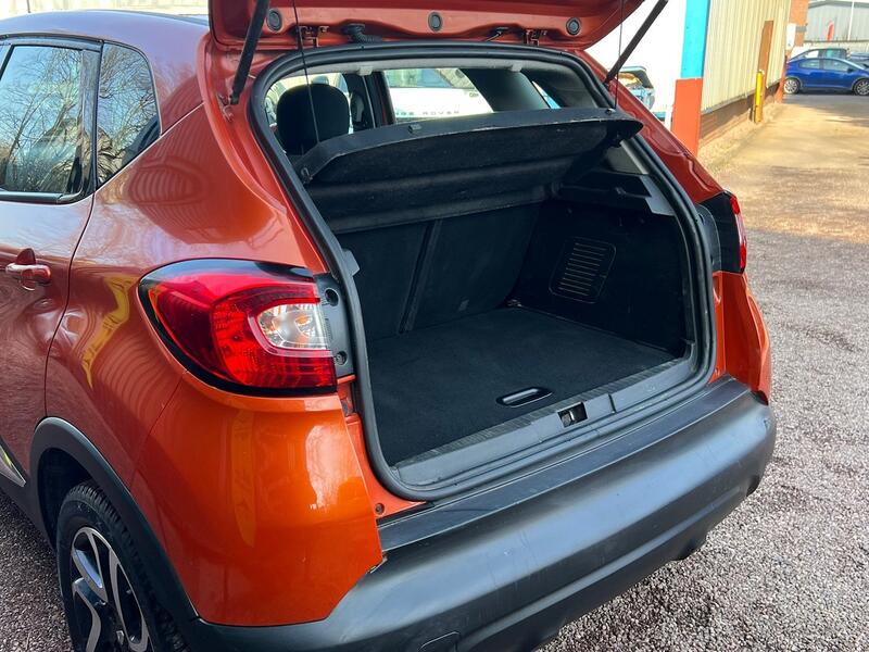RENAULT CAPTUR