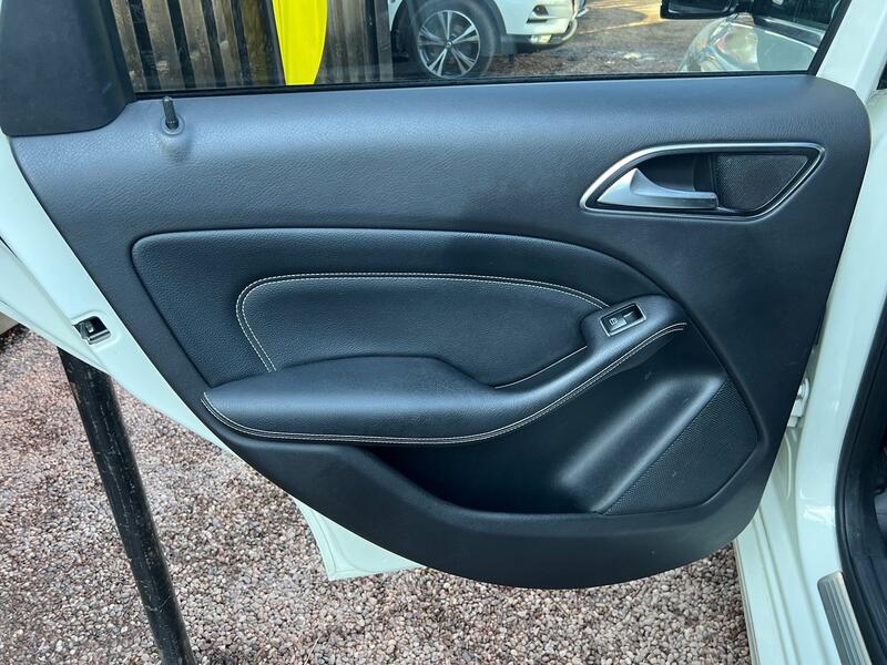 MERCEDES-BENZ B CLASS