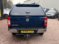 NISSAN NAVARA