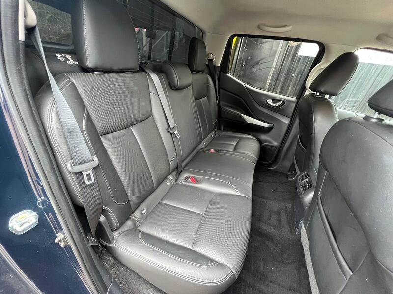 NISSAN NAVARA