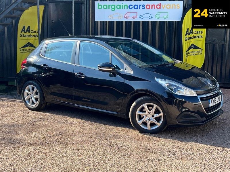 PEUGEOT 208