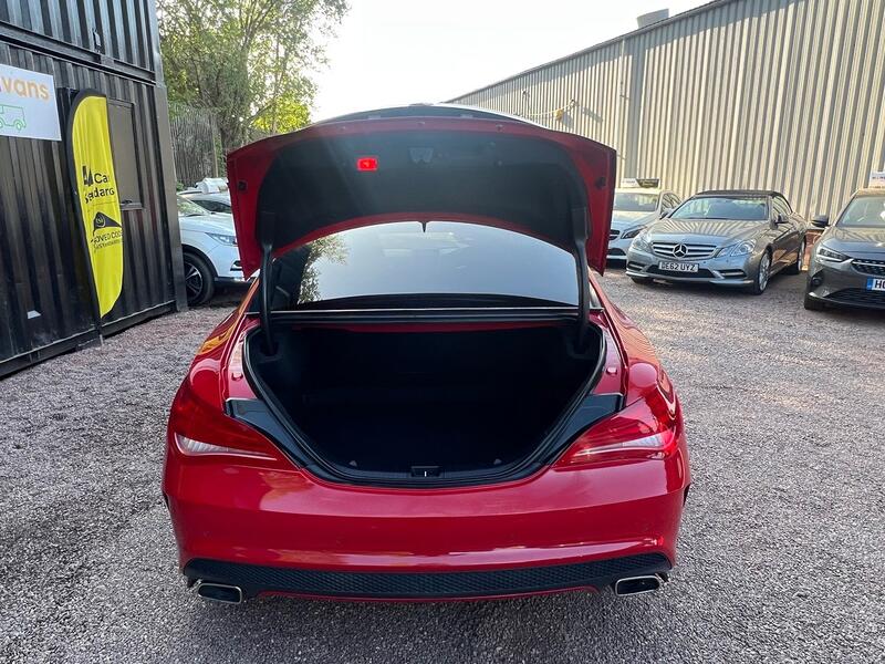 MERCEDES-BENZ CLA
