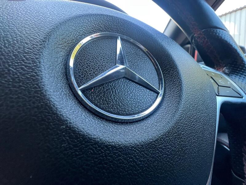 MERCEDES-BENZ CLA