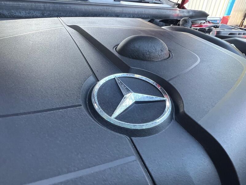 MERCEDES-BENZ CLA