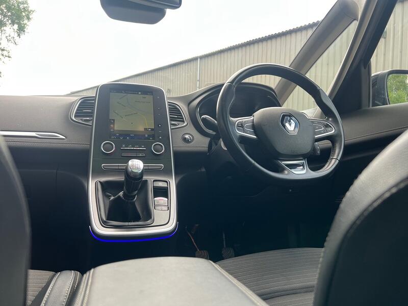 RENAULT GRAND SCENIC