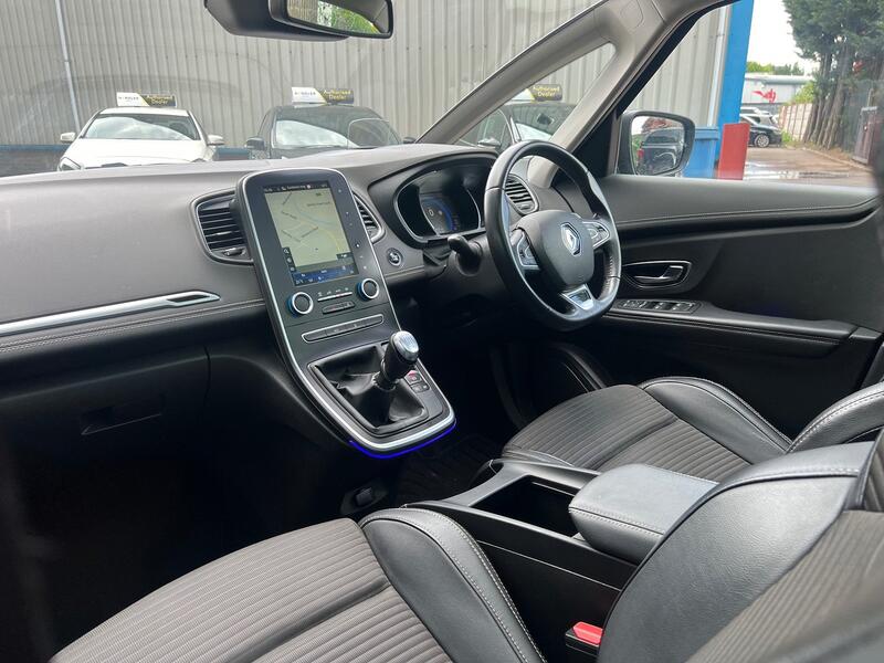 RENAULT GRAND SCENIC