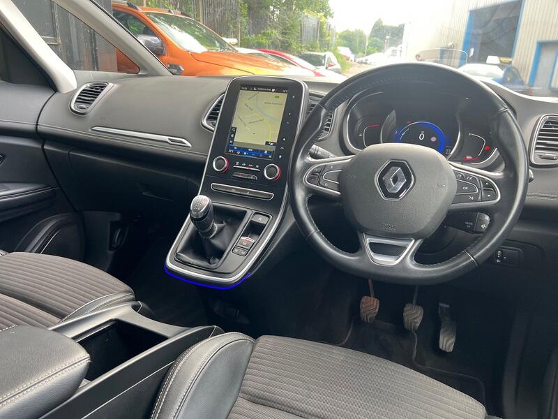RENAULT GRAND SCENIC